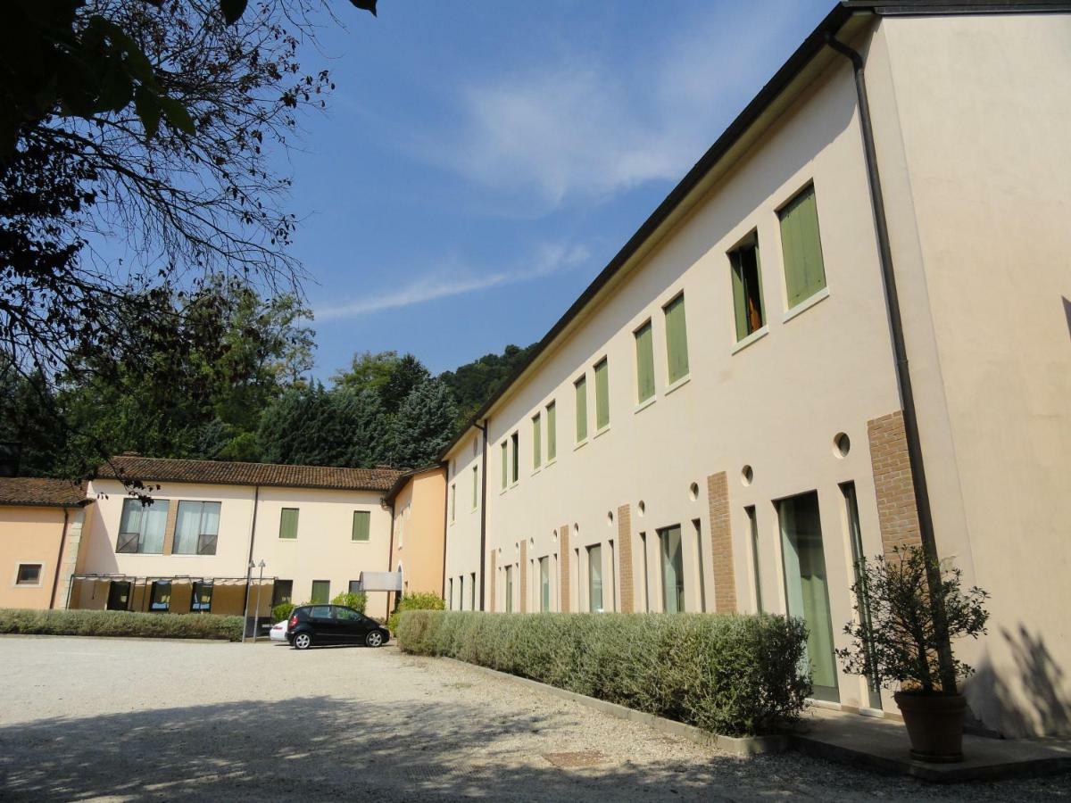 Locanda Perinella Castelgomberto Bagian luar foto