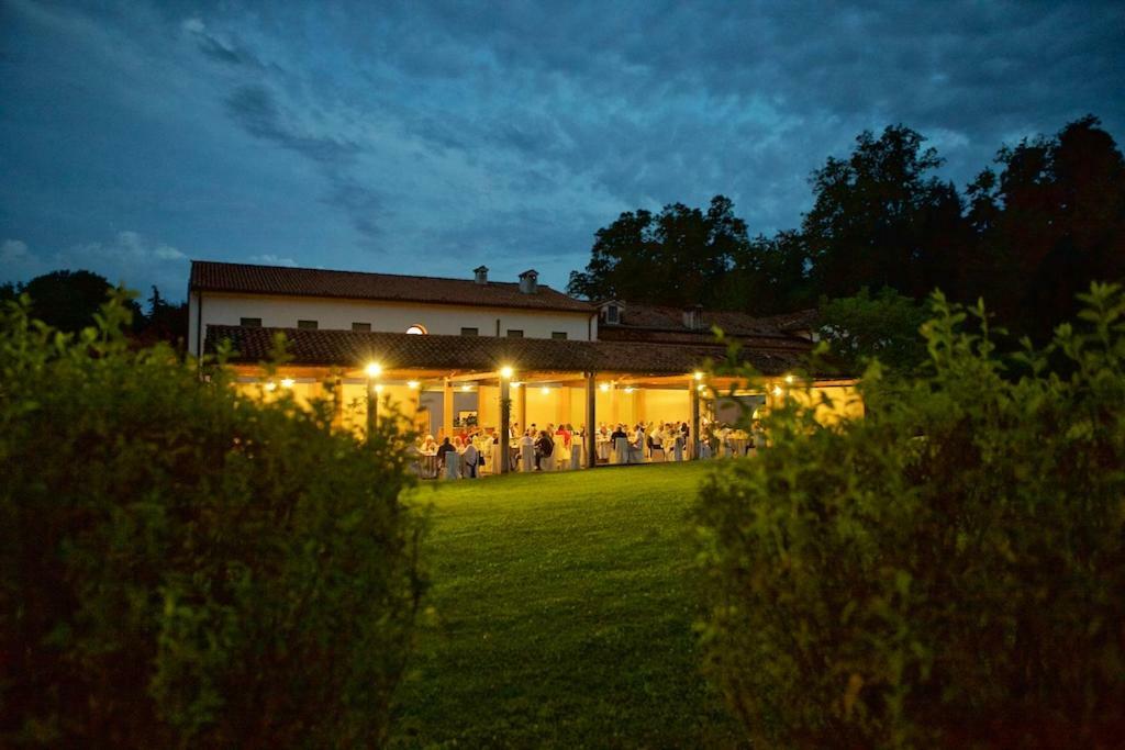 Locanda Perinella Castelgomberto Bagian luar foto